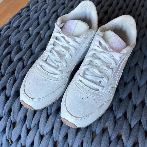 Women's Classic Vegan Sneakers In White/Pink Size 7 - Picture 4 of 5